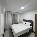מלון דירות Maia 4*