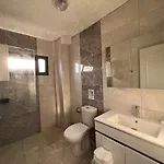 Maia מלון דירות 4*